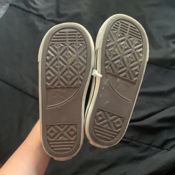 Hightop Leather Converse - Picture 3 of 4